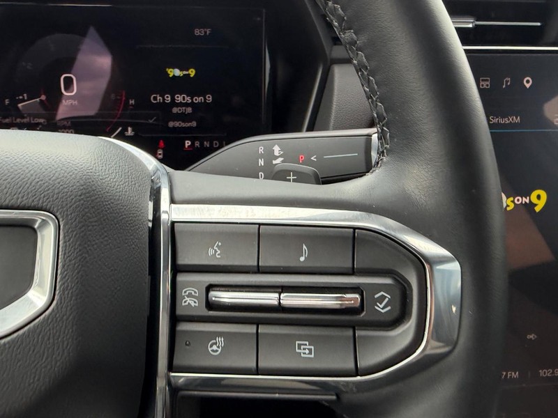 GMC Terrain Vehicle Full-screen Gallery Image 11