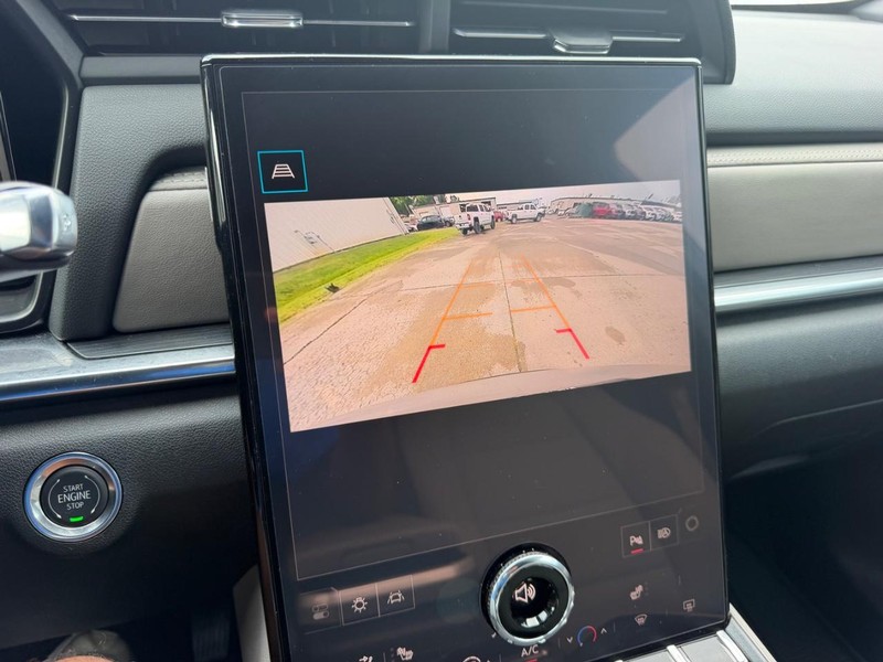 GMC Terrain Vehicle Full-screen Gallery Image 19