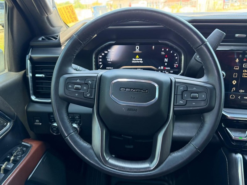 GMC Sierra 2500HD Vehicle Full-screen Gallery Image 10