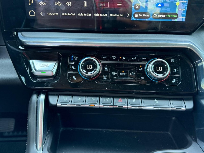 GMC Sierra 2500HD Vehicle Full-screen Gallery Image 14