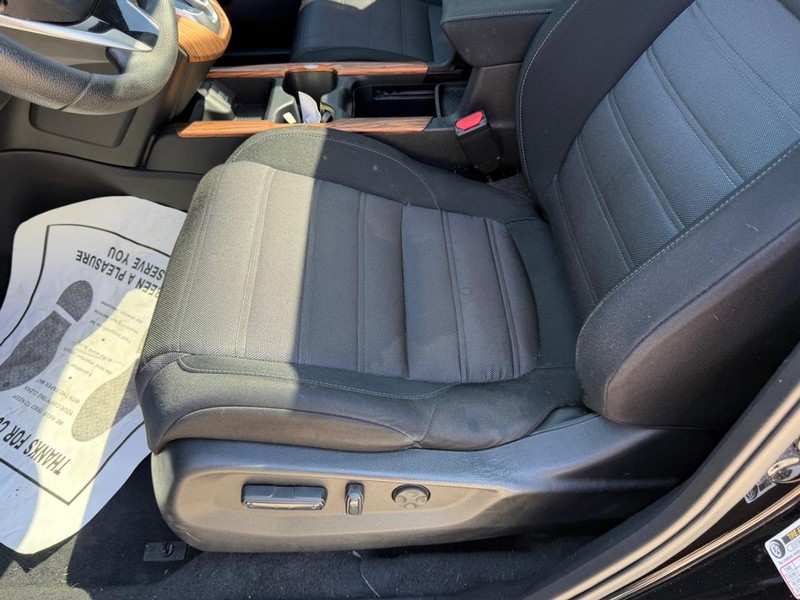Honda CR-V Vehicle Full-screen Gallery Image 18