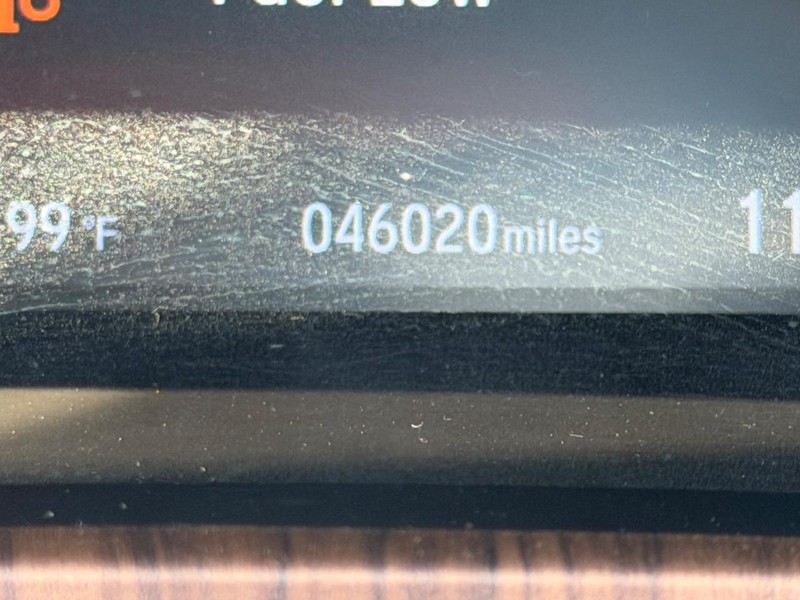 Honda CR-V Vehicle Full-screen Gallery Image 19