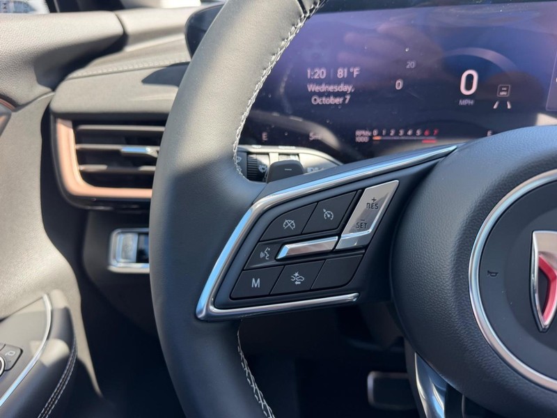 Buick Envision Vehicle Full-screen Gallery Image 11
