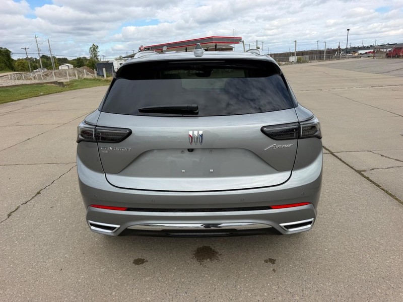 Buick Envision Vehicle Full-screen Gallery Image 4
