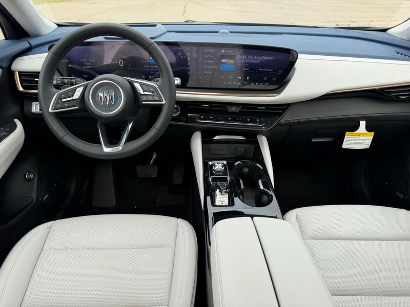 Buick Envision Vehicle Full-screen Gallery Image 10