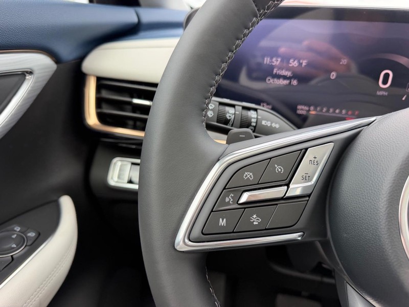 Buick Envision Vehicle Full-screen Gallery Image 12