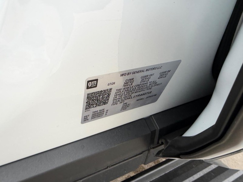 GMC Yukon Vehicle Full-screen Gallery Image 26