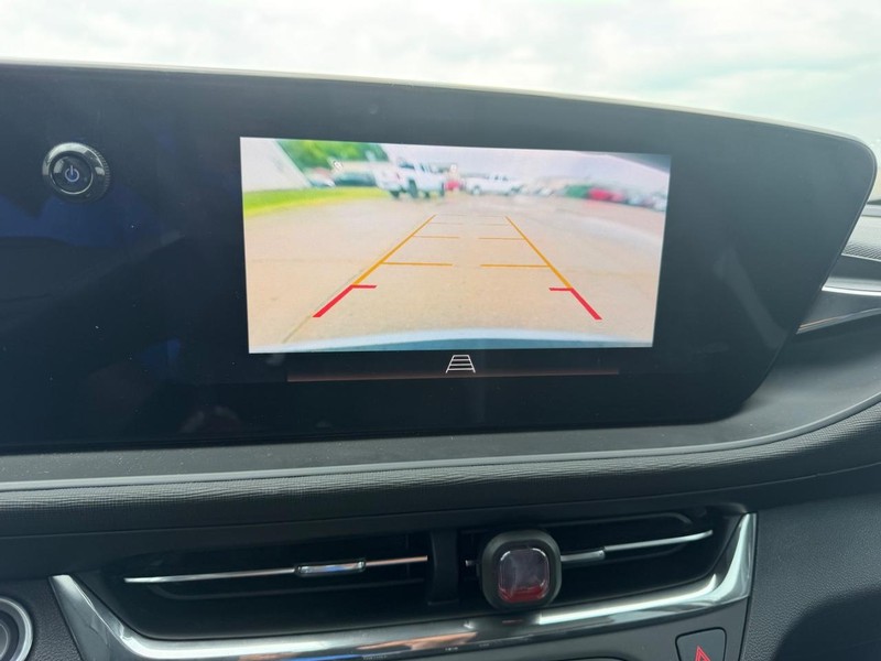 Buick Envista Vehicle Full-screen Gallery Image 20