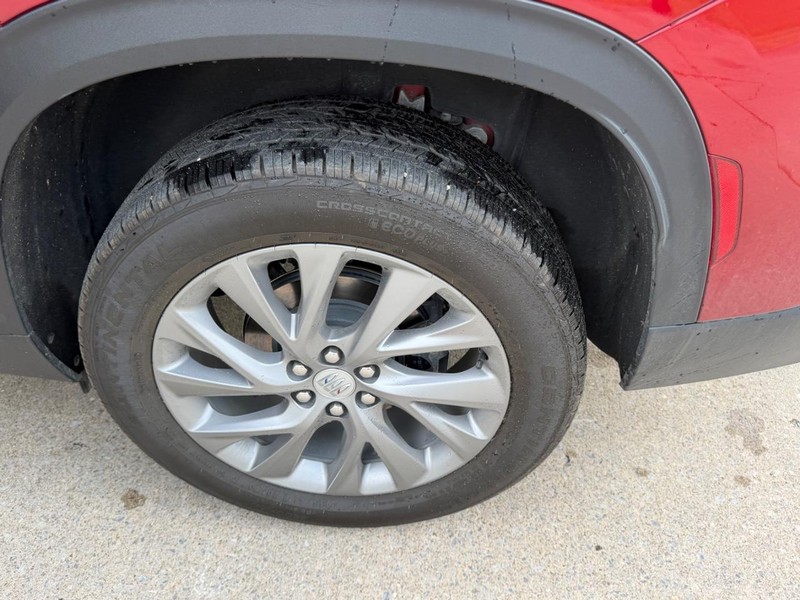 Buick Enclave Vehicle Full-screen Gallery Image 7