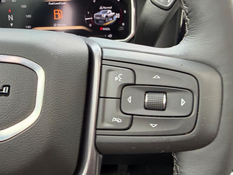 GMC Sierra 2500HD Vehicle Full-screen Gallery Image 12