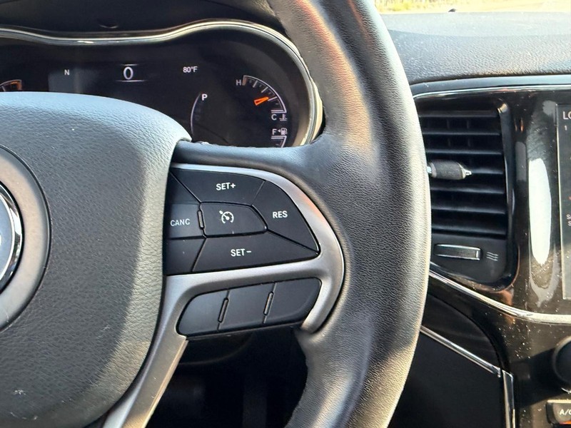 Jeep Grand Cherokee WK Vehicle Full-screen Gallery Image 13