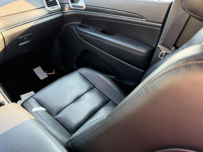 Jeep Grand Cherokee WK Vehicle Full-screen Gallery Image 17