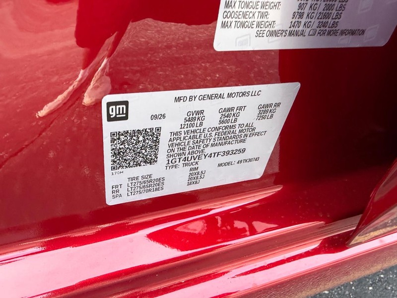 GMC Sierra 3500HD Vehicle Full-screen Gallery Image 20