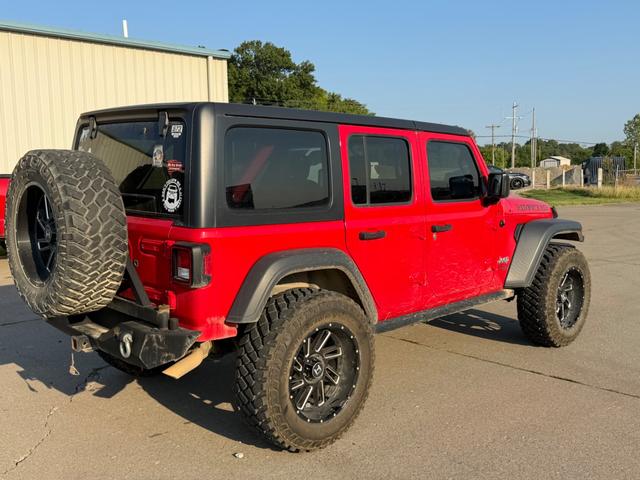 Jeep Wrangler Unlimited Vehicle Full-screen Gallery Image 3