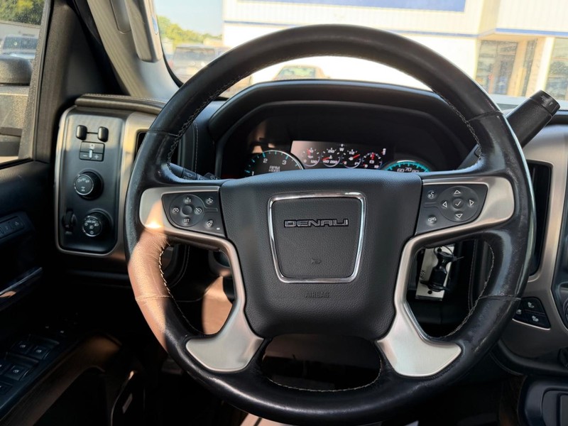 GMC Sierra 2500HD Vehicle Full-screen Gallery Image 10