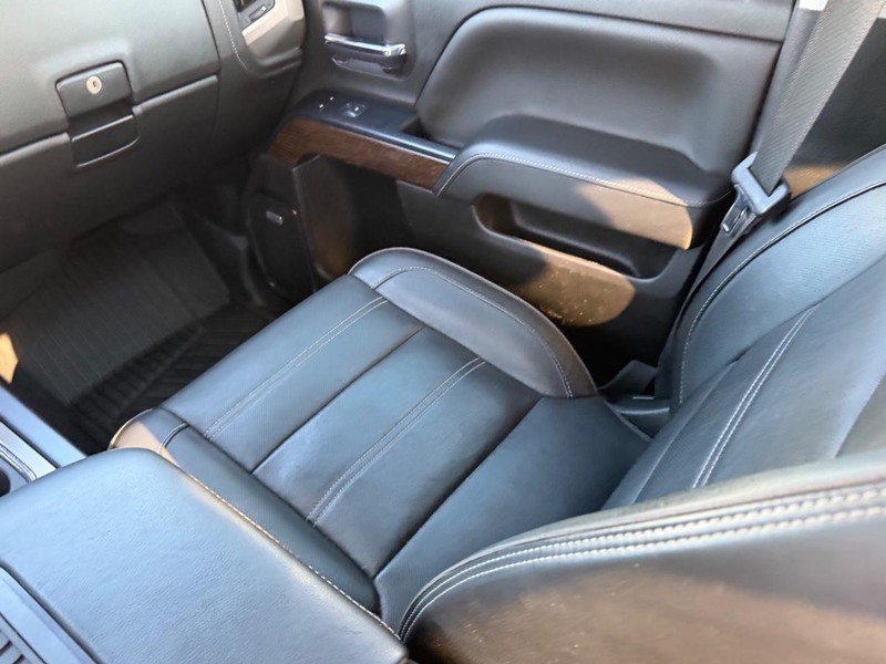 GMC Sierra 2500HD Vehicle Full-screen Gallery Image 15
