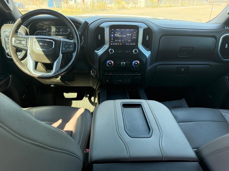 GMC Sierra 1500 Vehicle Full-screen Gallery Image 8