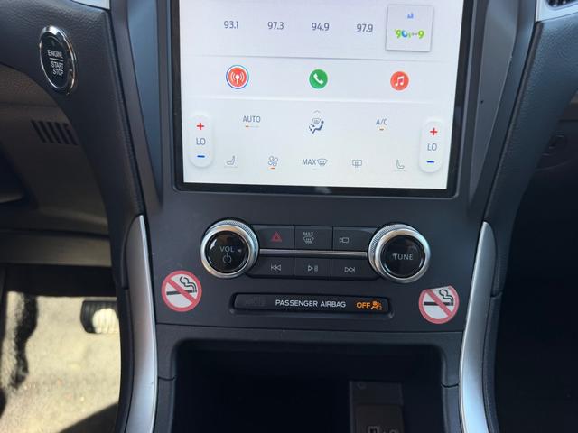 Ford Edge Vehicle Full-screen Gallery Image 13