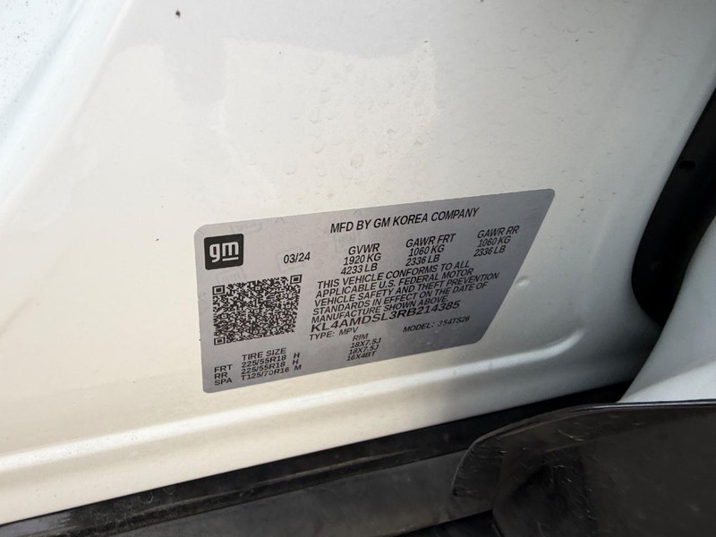 Buick Encore GX Vehicle Full-screen Gallery Image 21