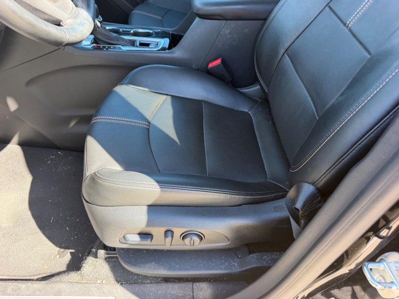 Chevrolet Equinox Vehicle Full-screen Gallery Image 20
