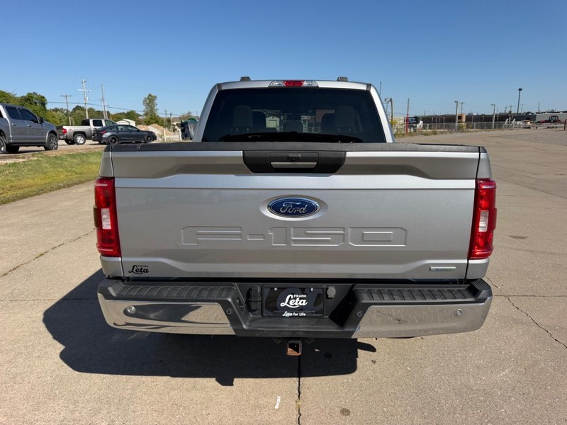 Ford F-150 Vehicle Full-screen Gallery Image 4