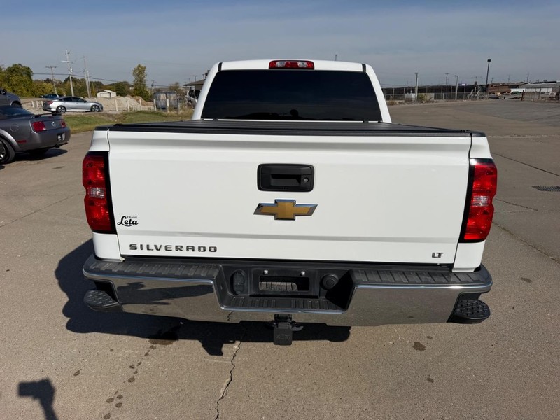 Chevrolet Silverado 1500 Vehicle Full-screen Gallery Image 4