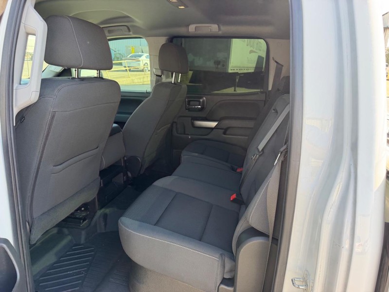 Chevrolet Silverado 1500 Vehicle Full-screen Gallery Image 7