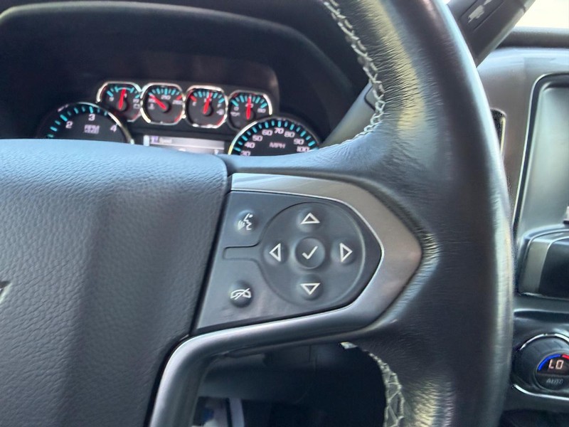 Chevrolet Silverado 1500 Vehicle Full-screen Gallery Image 11