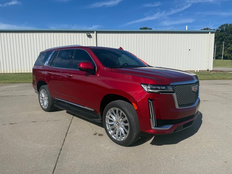 Cadillac Escalade Vehicle Full-screen Gallery Image 01