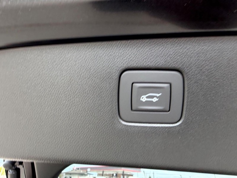 Buick Envista Vehicle Full-screen Gallery Image 6