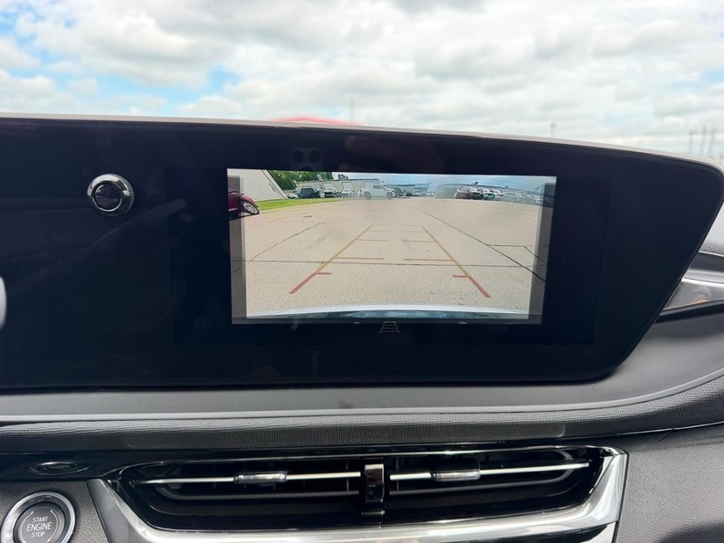 Buick Envista Vehicle Full-screen Gallery Image 21