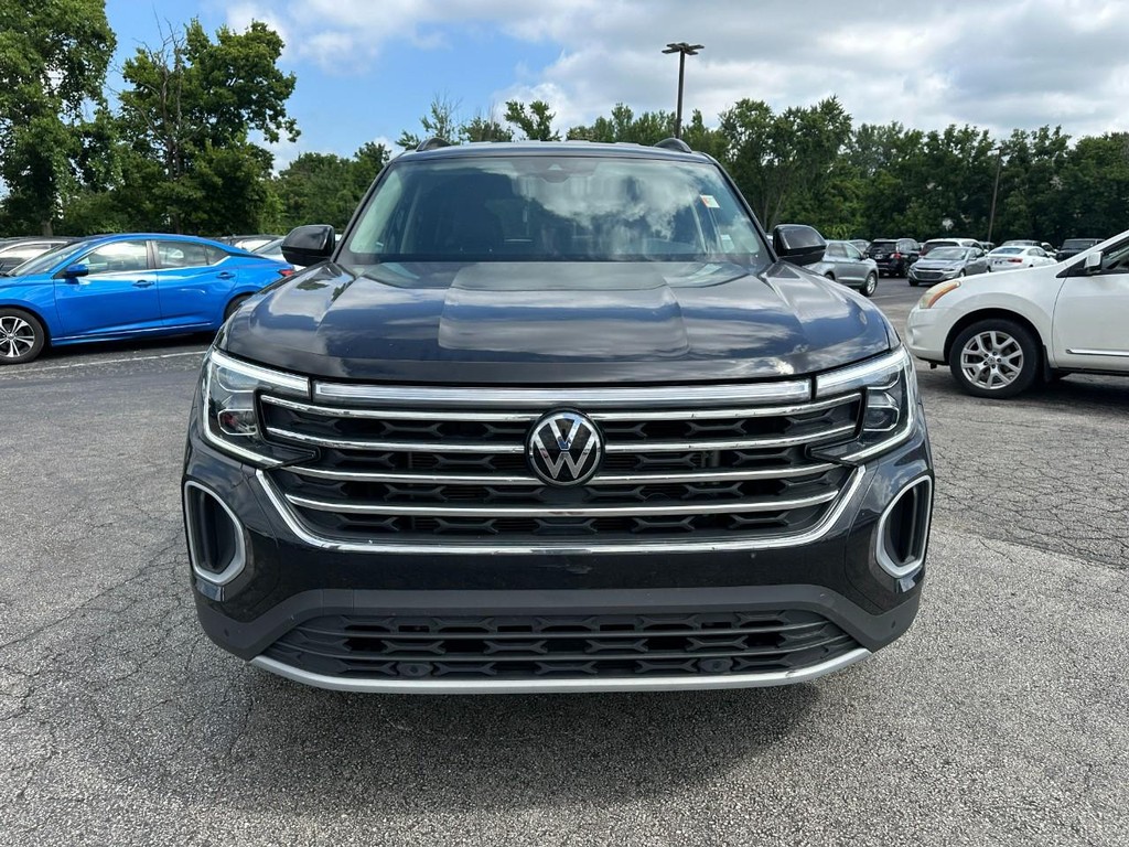 Volkswagen Atlas Vehicle Full-screen Gallery Image 09