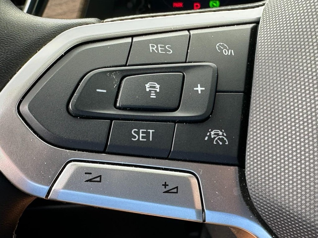 Volkswagen Atlas Vehicle Full-screen Gallery Image 20