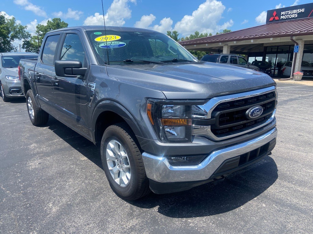 Ford F-150 Vehicle Full-screen Gallery Image 02