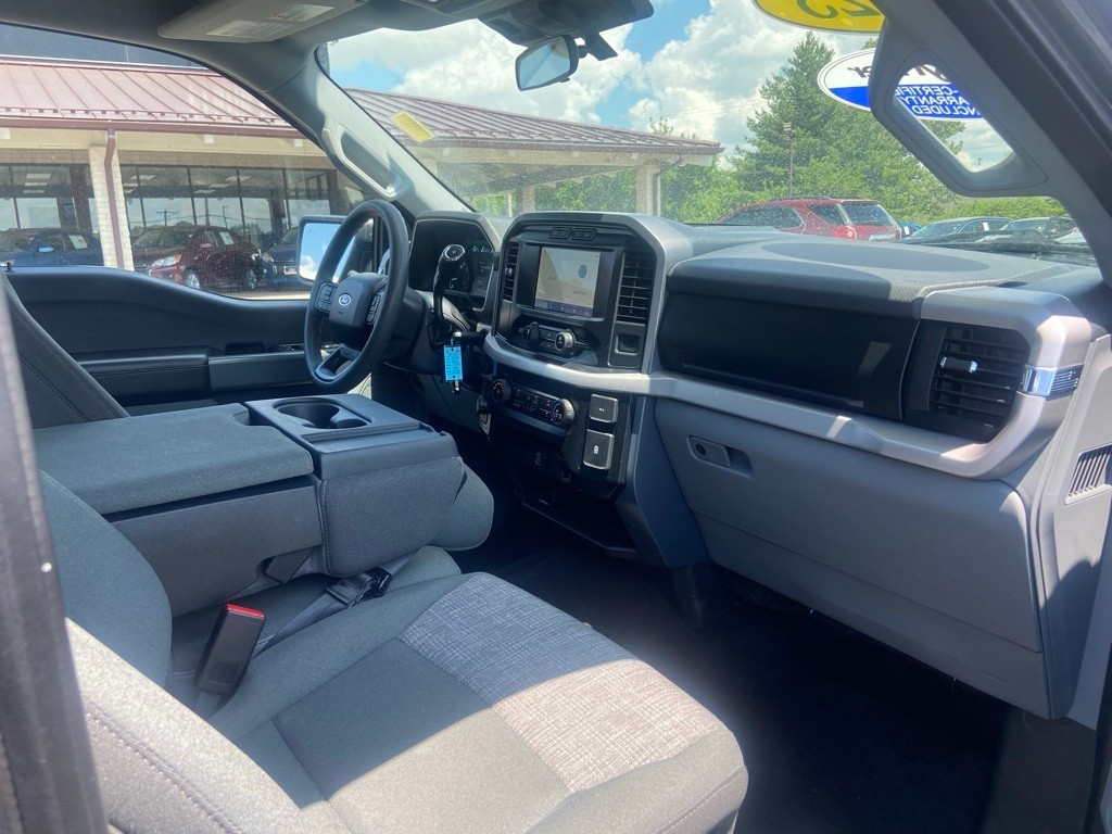 Ford F-150 Vehicle Full-screen Gallery Image 07