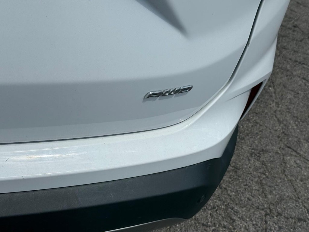 Ford Edge Vehicle Full-screen Gallery Image 07