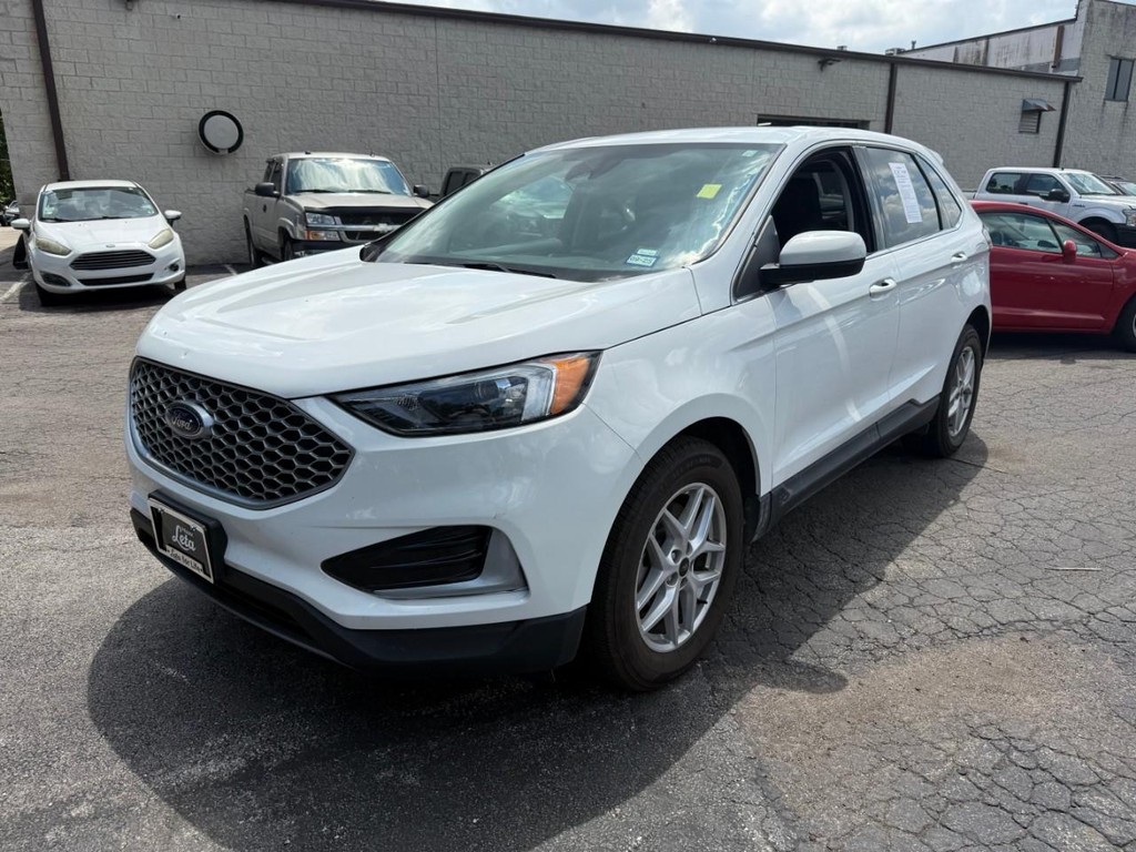 Ford Edge Vehicle Full-screen Gallery Image 10