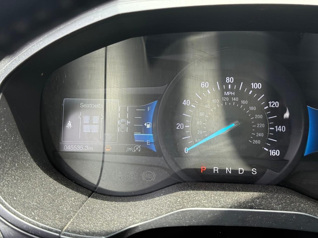 Ford Edge Vehicle Full-screen Gallery Image 23