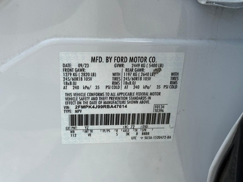 Ford Edge Vehicle Full-screen Gallery Image 27