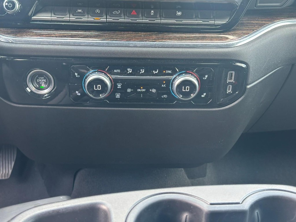 GMC Sierra 1500 Vehicle Full-screen Gallery Image 14