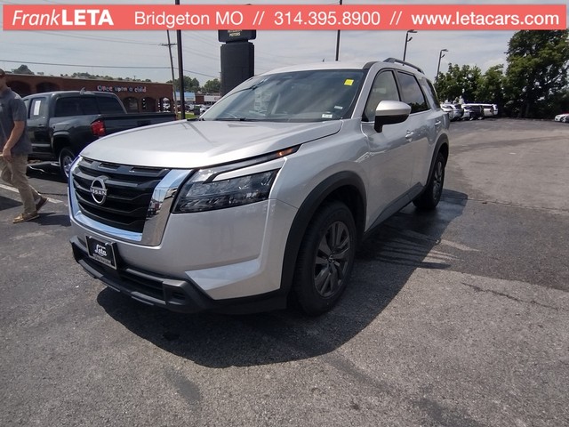 more details - nissan pathfinder