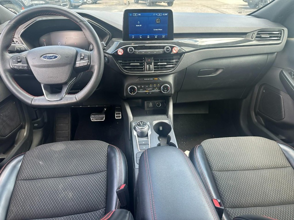 Ford Escape Vehicle Full-screen Gallery Image 11