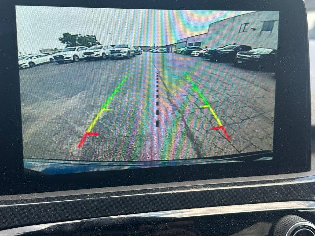 Ford Escape Vehicle Full-screen Gallery Image 21