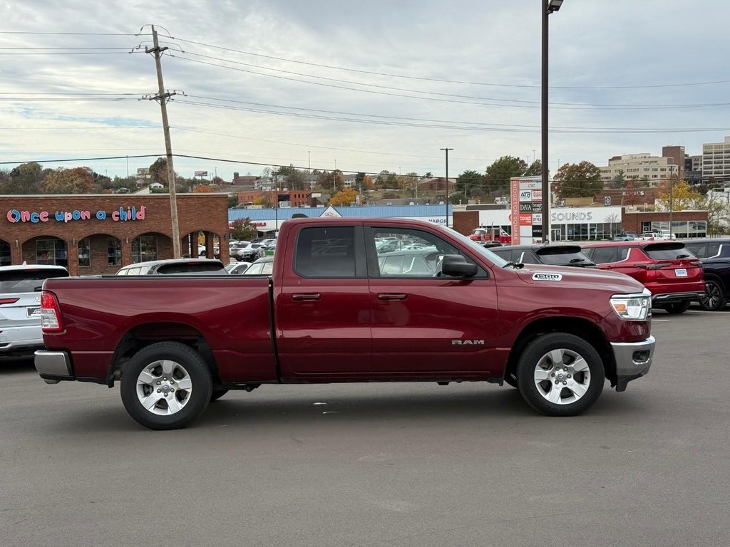 Ram 1500 Vehicle Full-screen Gallery Image 02