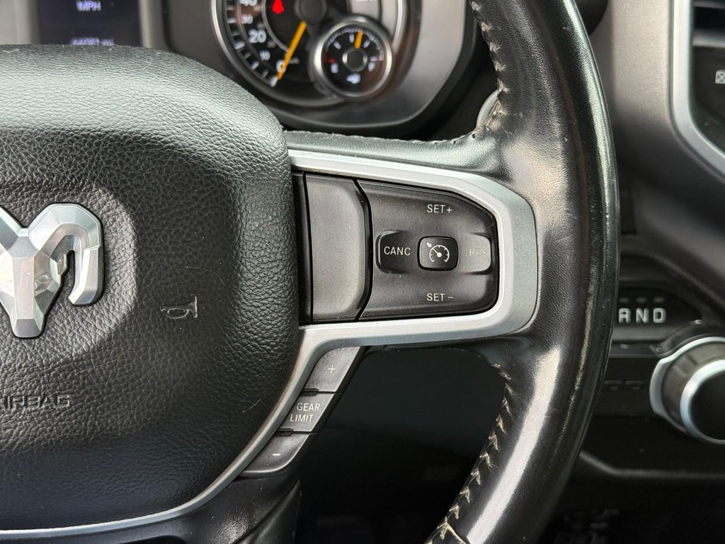 Ram 1500 Vehicle Full-screen Gallery Image 14