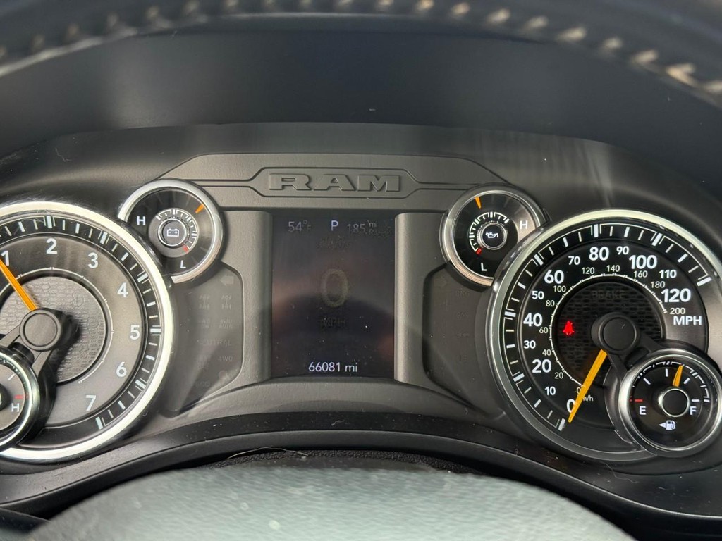 Ram 1500 Vehicle Full-screen Gallery Image 15