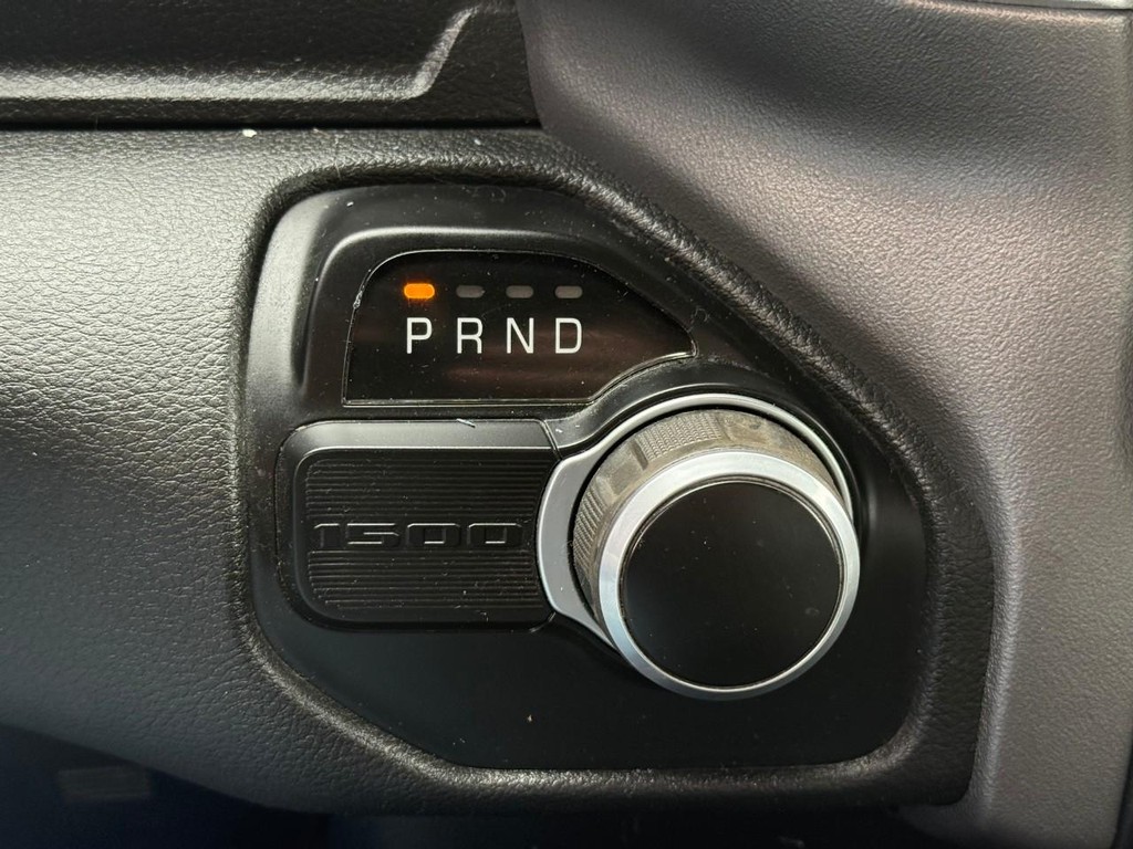 Ram 1500 Vehicle Full-screen Gallery Image 16