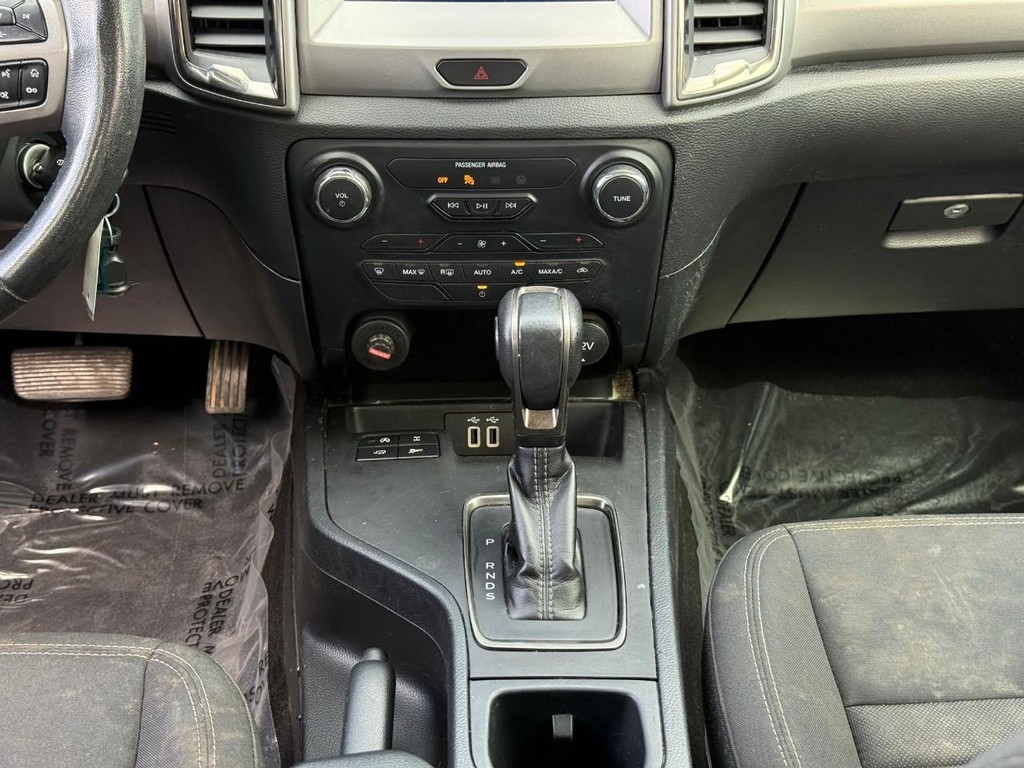 Ford Ranger Vehicle Full-screen Gallery Image 14