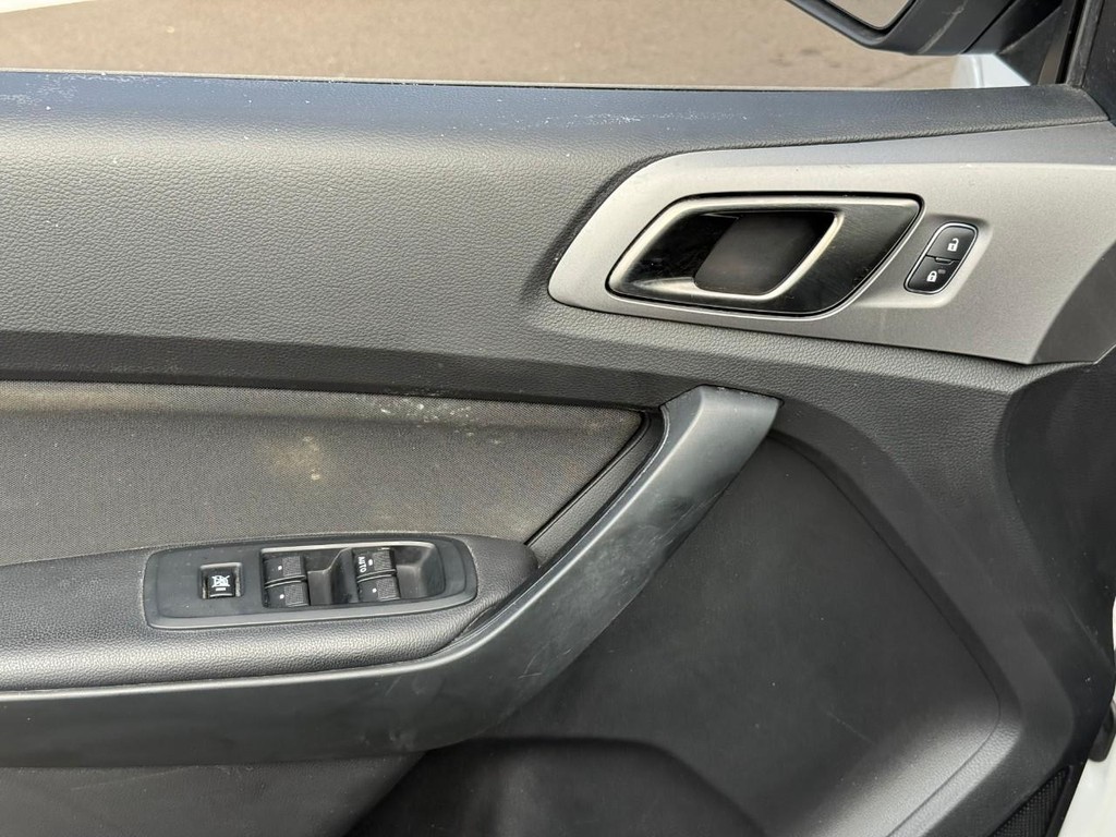 Ford Ranger Vehicle Full-screen Gallery Image 15