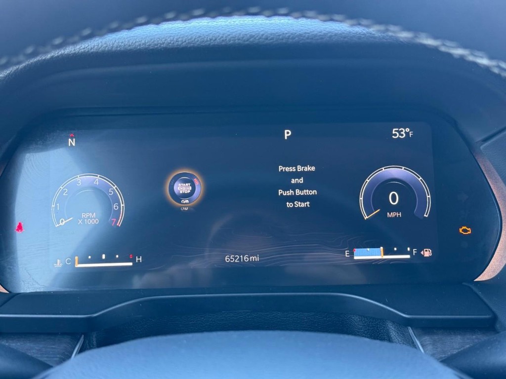 Jeep Grand Cherokee L Vehicle Full-screen Gallery Image 23